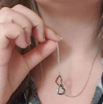 Izgleda bolje nego na slikama. Detalji su prelepi, definitivno vredna svake p...